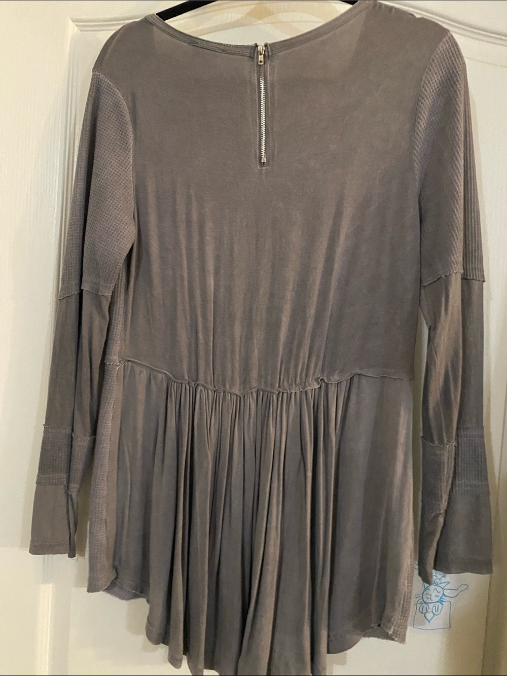 POL Gray Scoop Neck Top - Picture 6 of 6